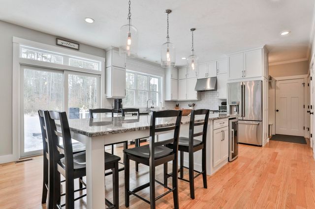 9 Quigley Way, Brookline, NH 03033