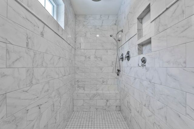 9 Quigley Way, Brookline, NH 03033