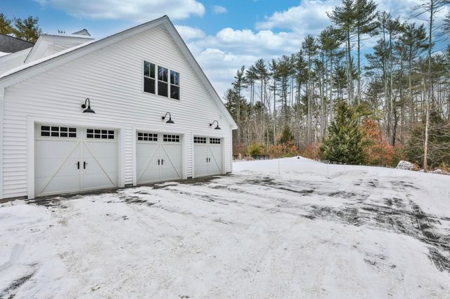 9 Quigley Way, Brookline, NH 03033