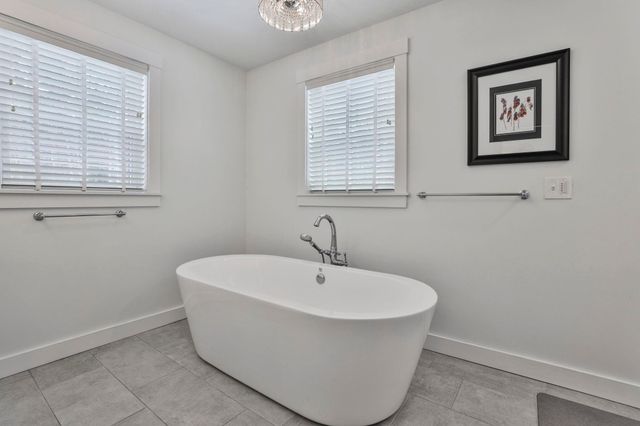 9 Quigley Way, Brookline, NH 03033