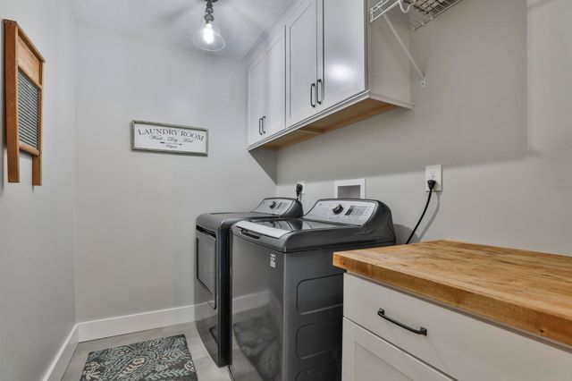 9 Quigley Way, Brookline, NH 03033