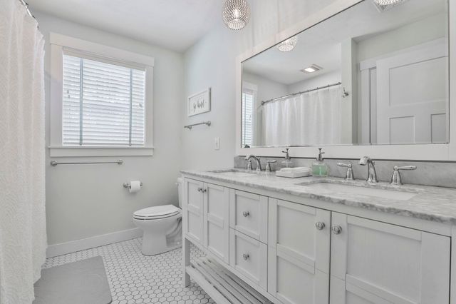 9 Quigley Way, Brookline, NH 03033