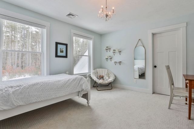 9 Quigley Way, Brookline, NH 03033