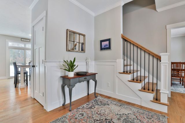 9 Quigley Way, Brookline, NH 03033