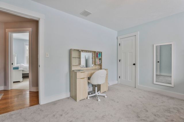 9 Quigley Way, Brookline, NH 03033