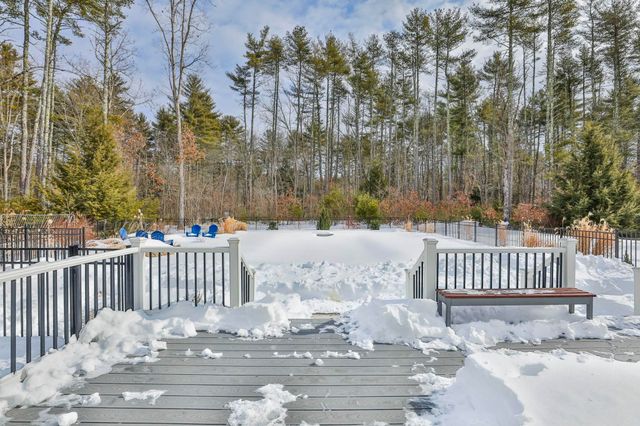 9 Quigley Way, Brookline, NH 03033