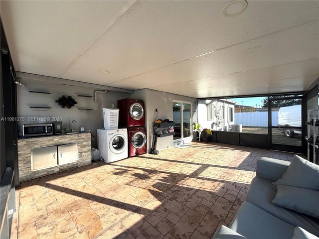 14010 Harrison St, Miami, FL 33176