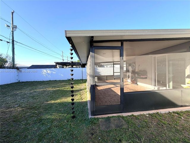 14010 Harrison St, Miami, FL 33176