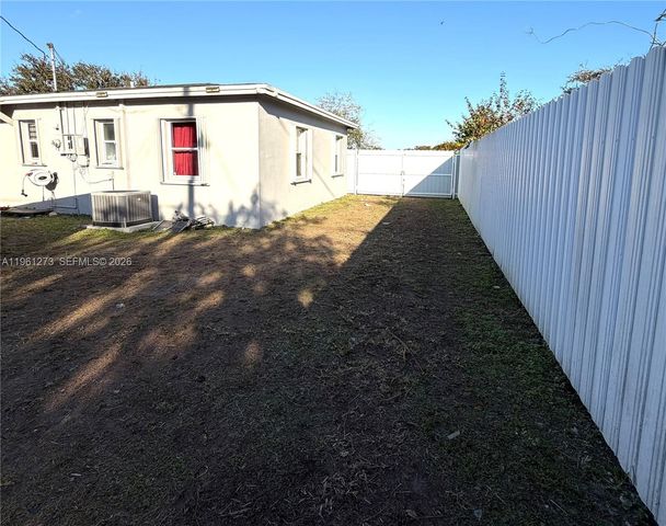 14010 Harrison St, Miami, FL 33176