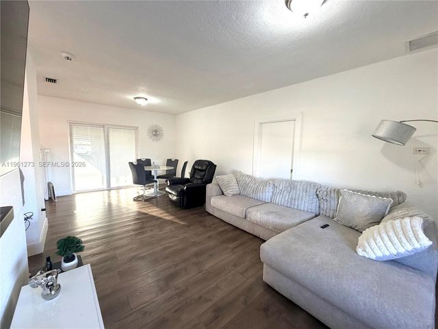 14010 Harrison St, Miami, FL 33176