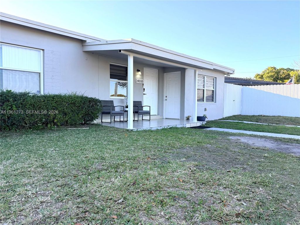 14010 Harrison St, Miami, FL 33176