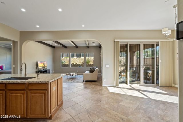 80 ALMARTE Circle, Carefree, AZ 85377