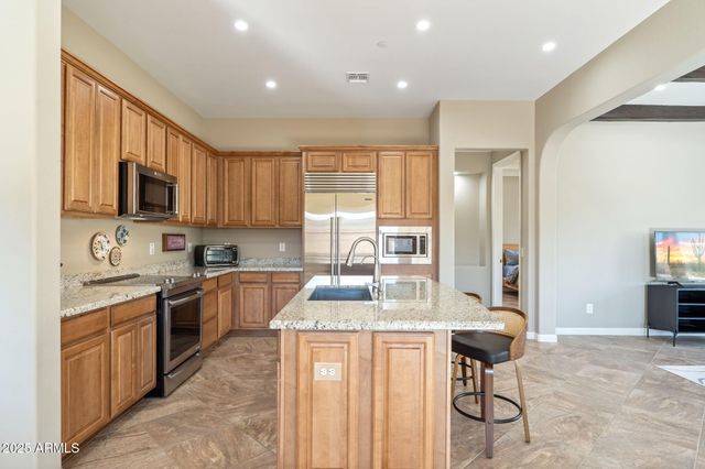 80 ALMARTE Circle, Carefree, AZ 85377