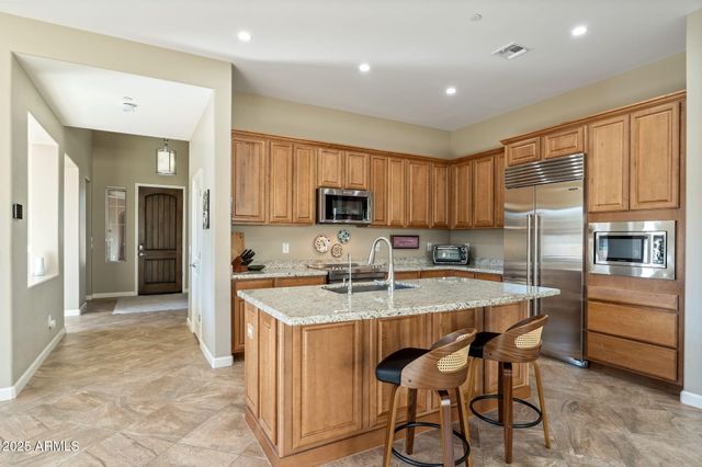 80 ALMARTE Circle, Carefree, AZ 85377