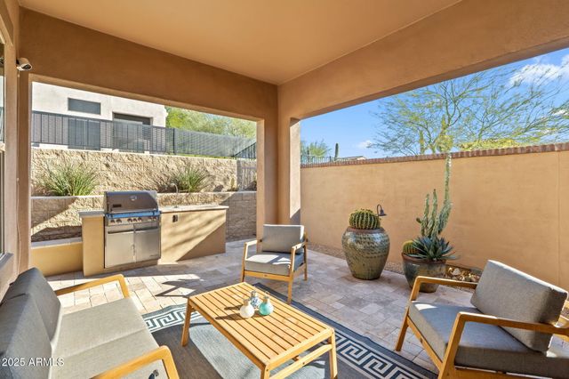 80 ALMARTE Circle, Carefree, AZ 85377