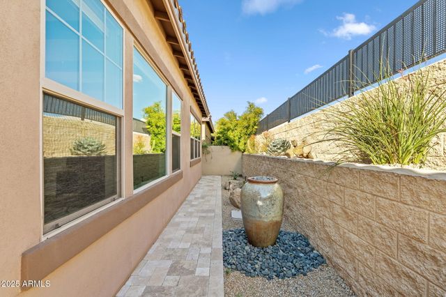 80 ALMARTE Circle, Carefree, AZ 85377
