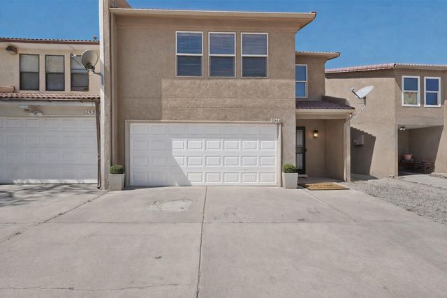 2943 Bright Star Drive NW, Albuquerque, NM 87120