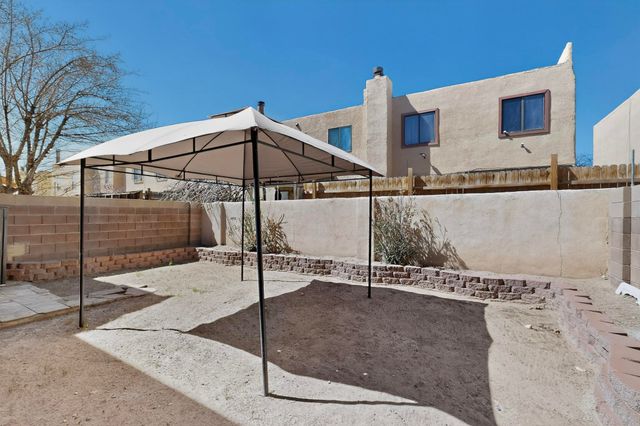 2943 Bright Star Drive NW, Albuquerque, NM 87120