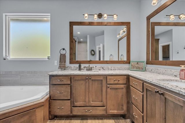 45361 Alyson Lane Lane, Shawnee, OK 74801