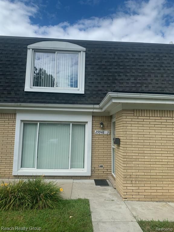 29948 City Center Drive, Warren, MI 48093