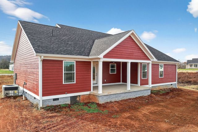 196 Dairy Barn Rd, Sparta, TN 38583