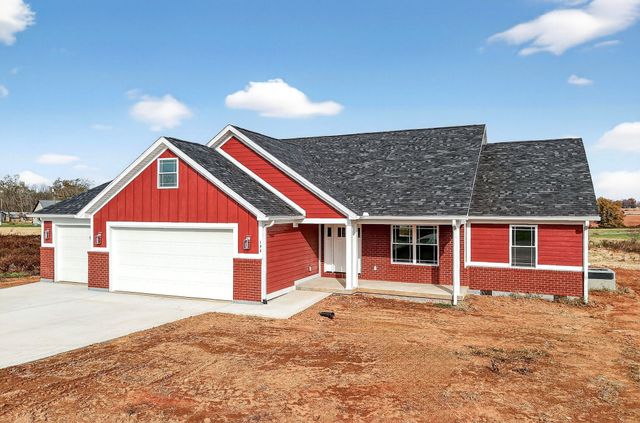 196 Dairy Barn Rd, Sparta, TN 38583