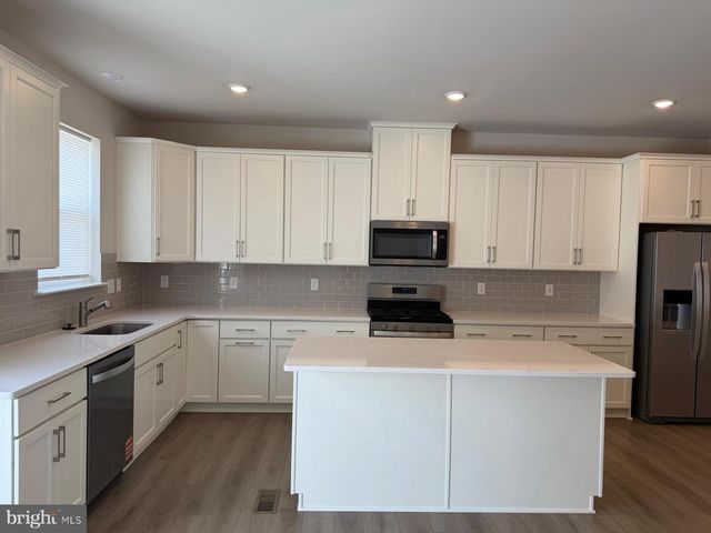 9 ATKINS DR, Bridgeport, PA 19405