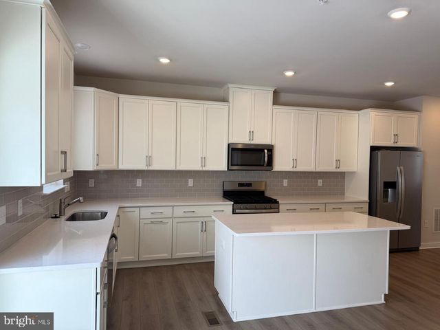 9 ATKINS DR, Bridgeport, PA 19405