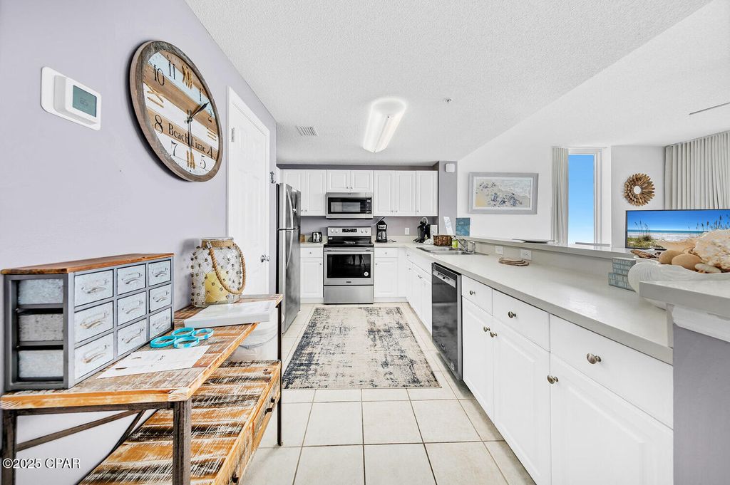 Image 7 of property listing at 10901 Front Beach Road 2015, Panama City Beach, FL 32407