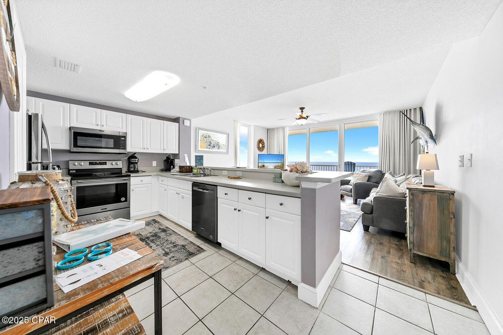 Image 8 of property listing at 10901 Front Beach Road 2015, Panama City Beach, FL 32407