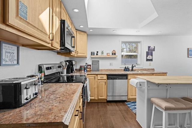 2507 E Upriver Dr, Spokane, WA 99207