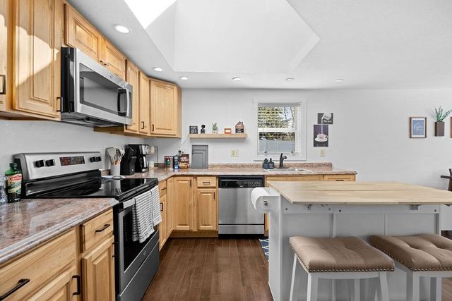 2507 E Upriver Dr, Spokane, WA 99207