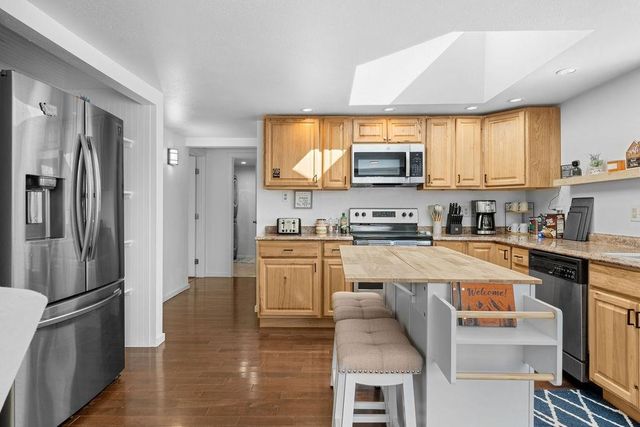 2507 E Upriver Dr, Spokane, WA 99207