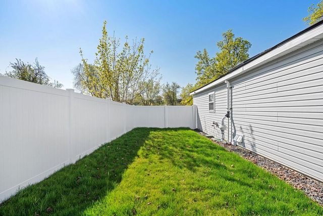 2507 E Upriver Dr, Spokane, WA 99207