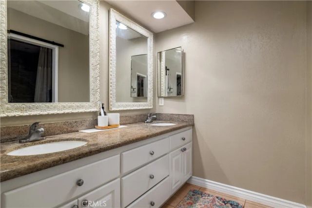 29789 Longhorn Drive, Canyon Lake, CA 92587