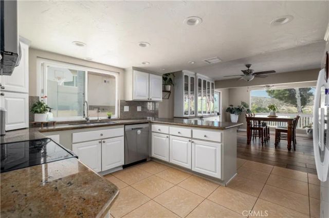 29789 Longhorn Drive, Canyon Lake, CA 92587