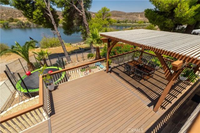 29789 Longhorn Drive, Canyon Lake, CA 92587