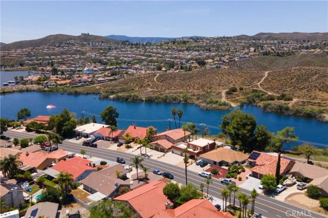 29789 Longhorn Drive, Canyon Lake, CA 92587