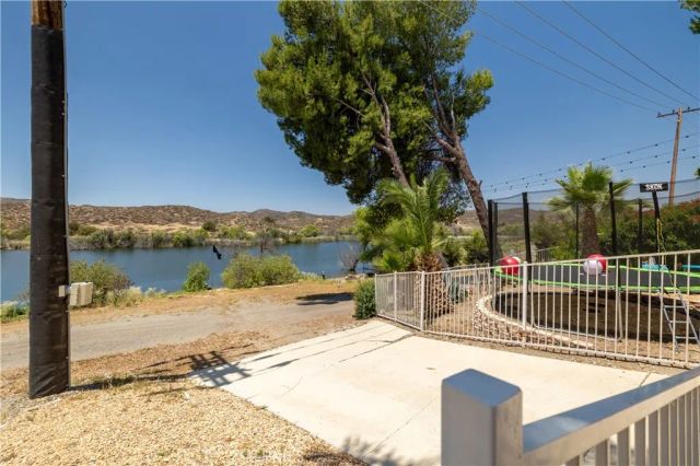 29789 Longhorn Drive, Canyon Lake, CA 92587