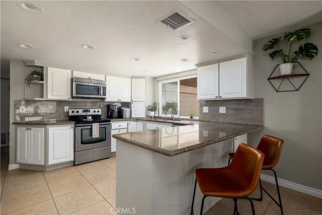 29789 Longhorn Drive, Canyon Lake, CA 92587