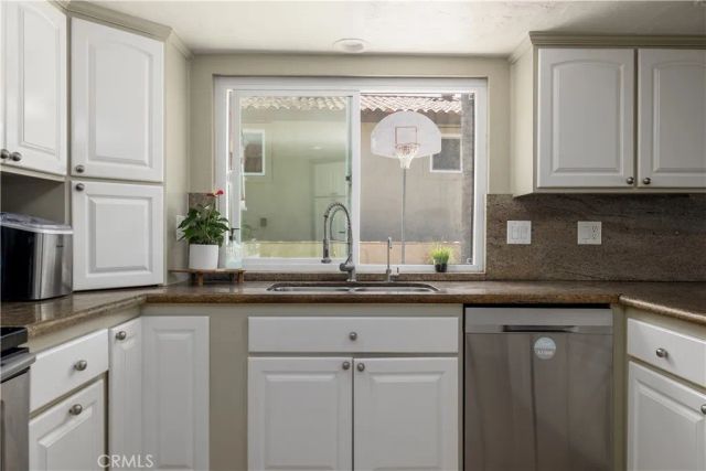 29789 Longhorn Drive, Canyon Lake, CA 92587