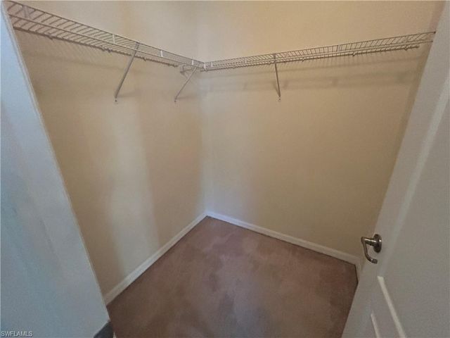 11294 Red Bluff LN, Fort Myers, FL 33912