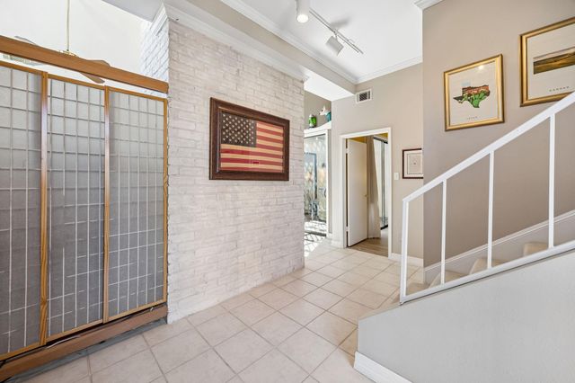 9403 Denbury Way, Houston, TX 77025