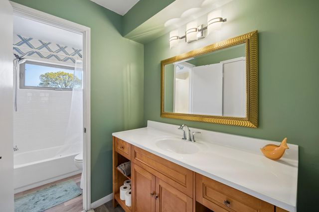 9403 Denbury Way, Houston, TX 77025