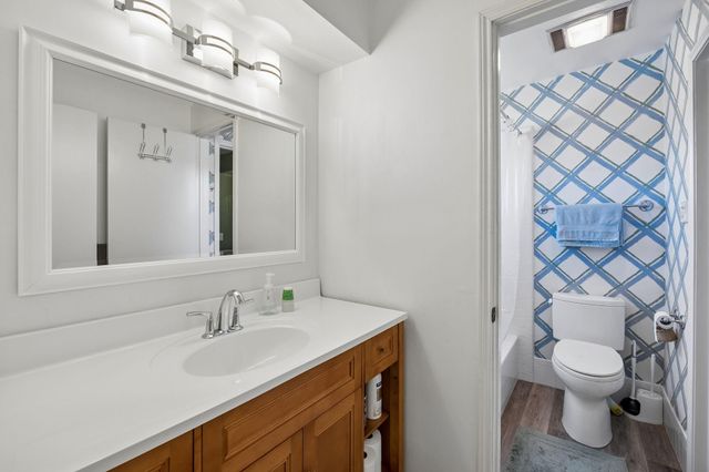 9403 Denbury Way, Houston, TX 77025