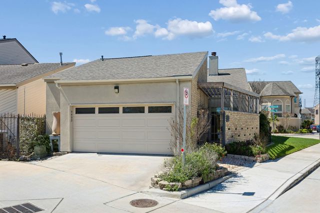 9403 Denbury Way, Houston, TX 77025