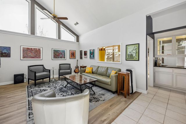 9403 Denbury Way, Houston, TX 77025