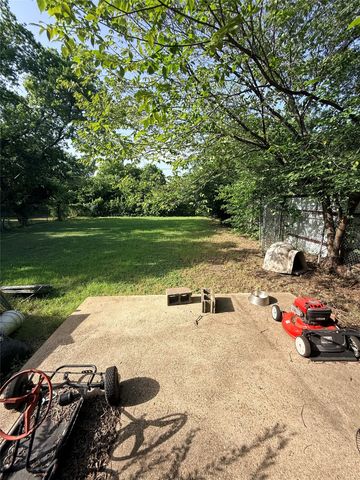 1310 Galloway Avenue, Dallas, TX 75216