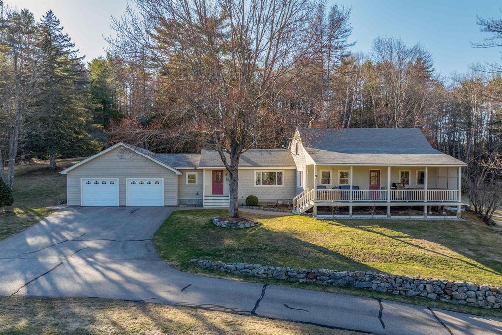 25 Elliot Road, Center Harbor, NH 03226