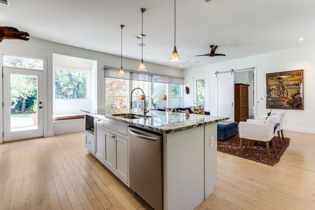 4206 Manning Lane, Dallas, TX 75220